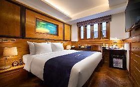 Hai Bay Hotel & Restaurant
